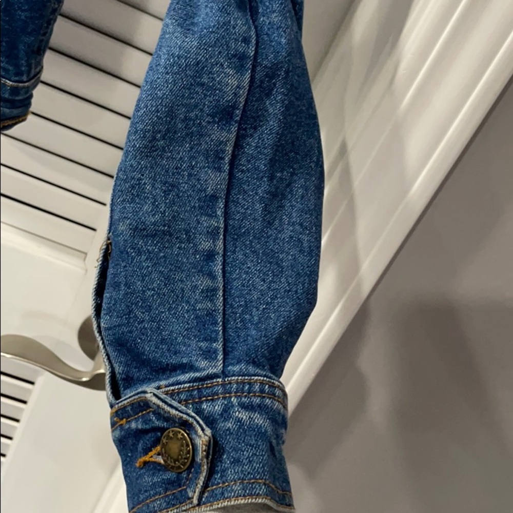 Jean jacket - Picture 2 of 4